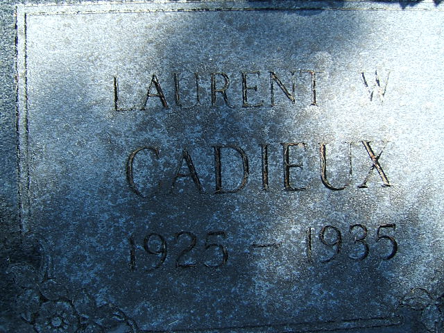 Headstone image of Cadieux