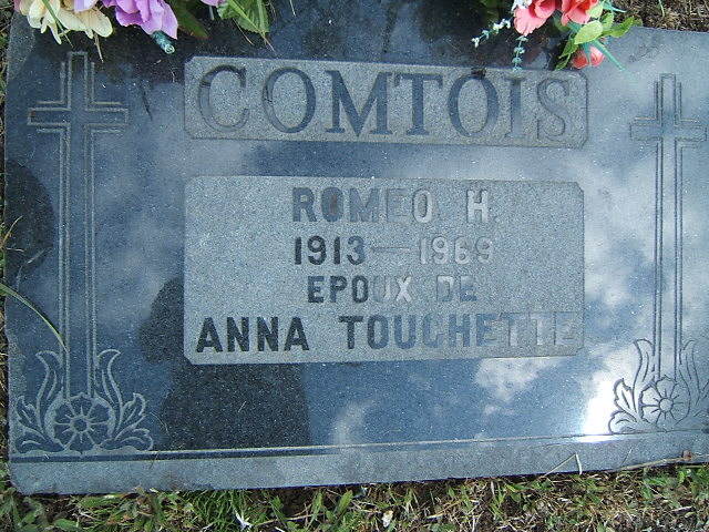 Headstone image of Comtois