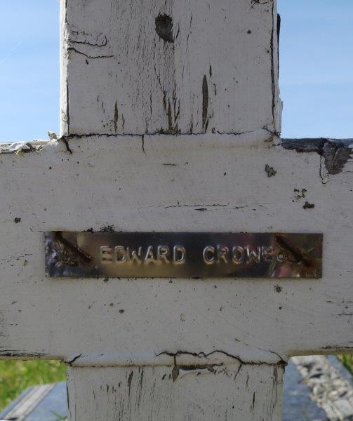 Headstone image of Crowe