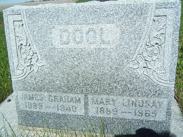Headstone image of Dool