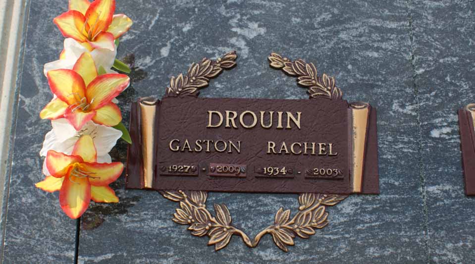 Headstone image of Drouin