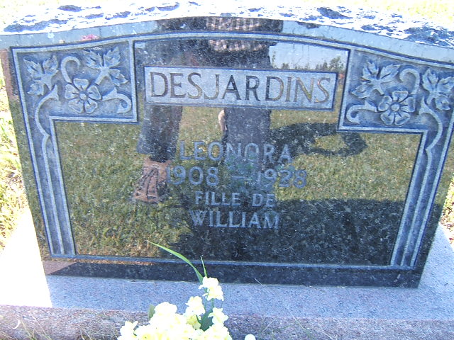 Headstone image of Desjardins
