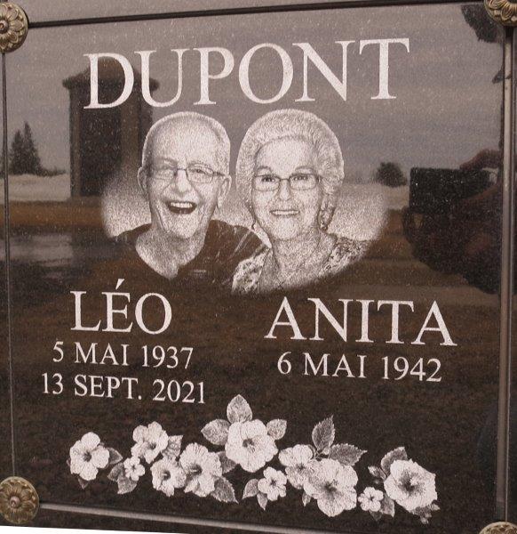 Headstone image of Dupont